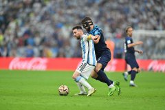 欧洲足球盘安东尼奥-瓦伦西亚：希望阿根廷夺冠，梅西是职业球员的楷模